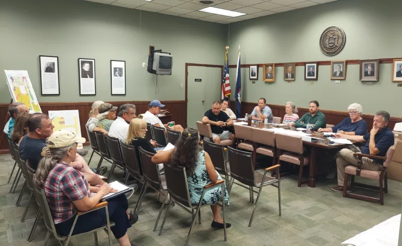 Pomfret OKs 1 water line project, delays another